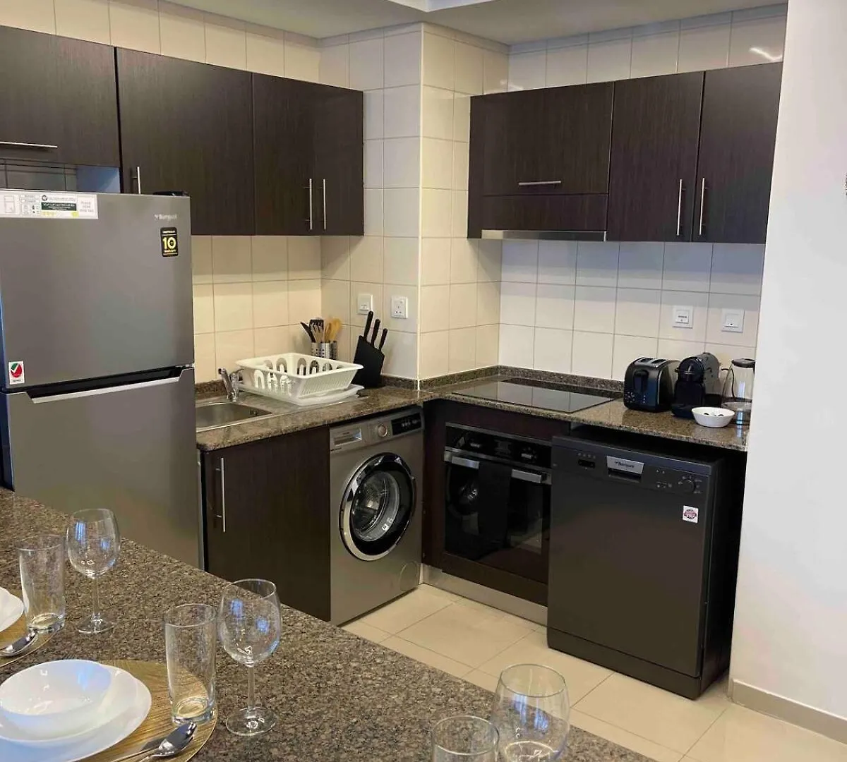 Modern One-Bedroom In Heart Of Marina Dubai 0*,
