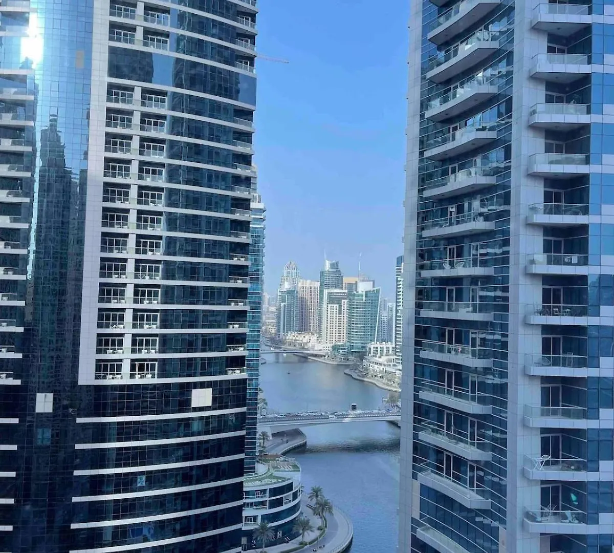 Modern One-Bedroom In Heart Of Marina Dubai