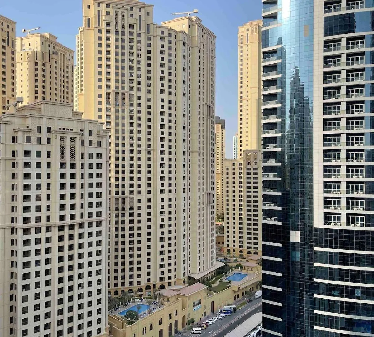 Modern One-Bedroom In Heart Of Marina Dubai United Arab Emirates