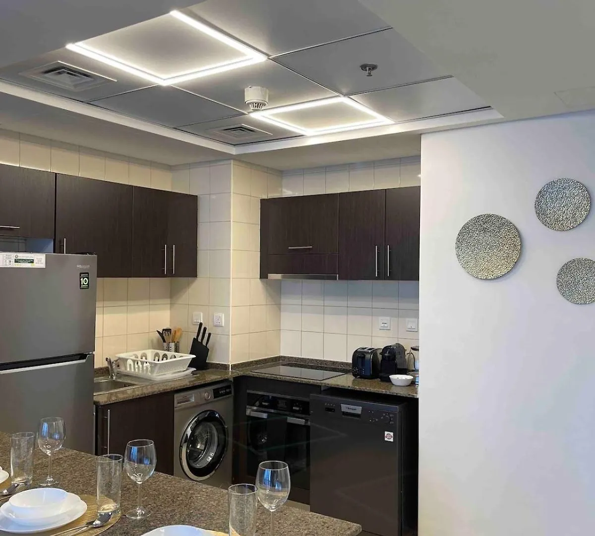 Apartment Modern One-Bedroom In Heart Of Marina Dubai United Arab Emirates