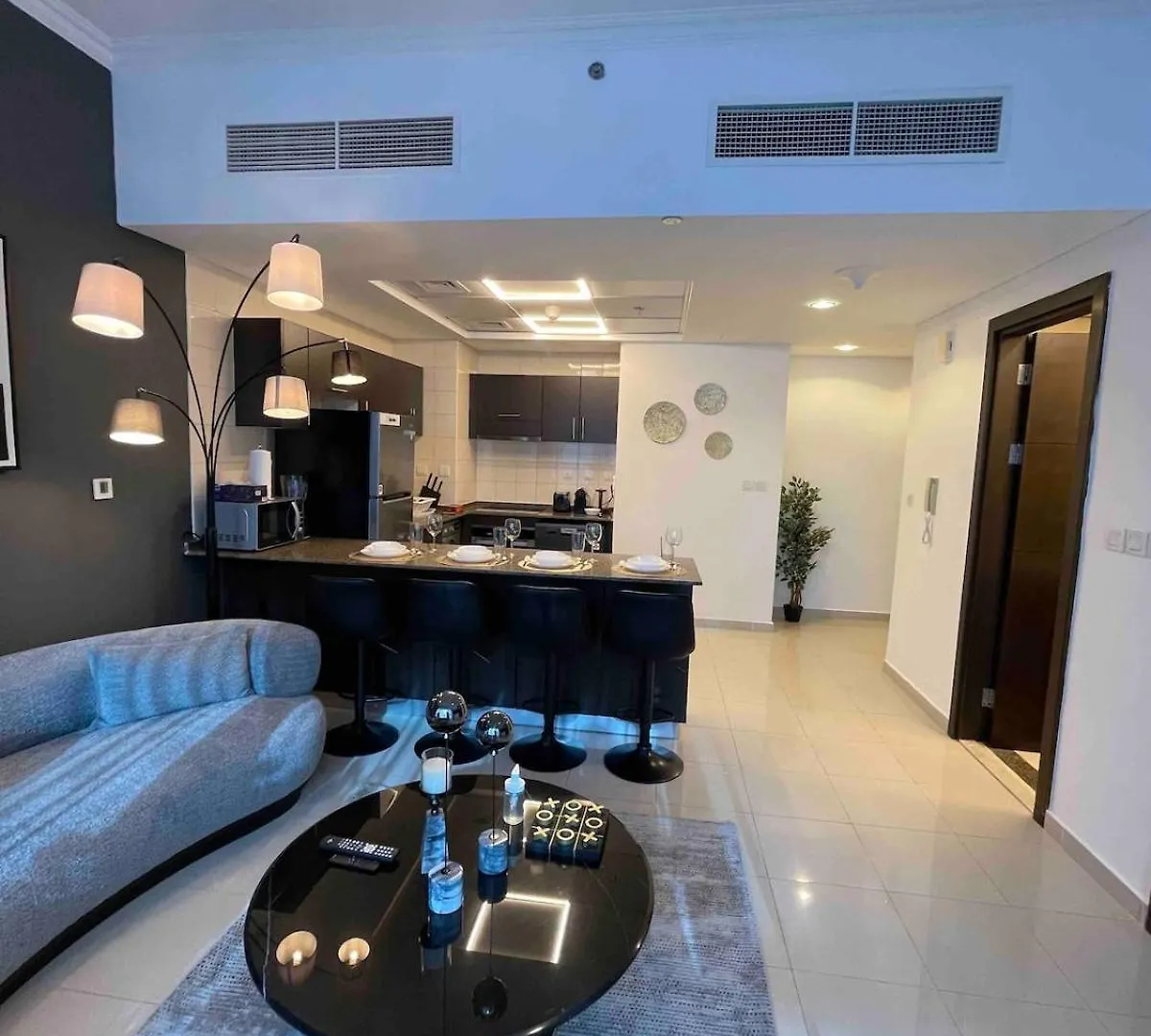 Modern One-Bedroom In Heart Of Marina Dubai United Arab Emirates