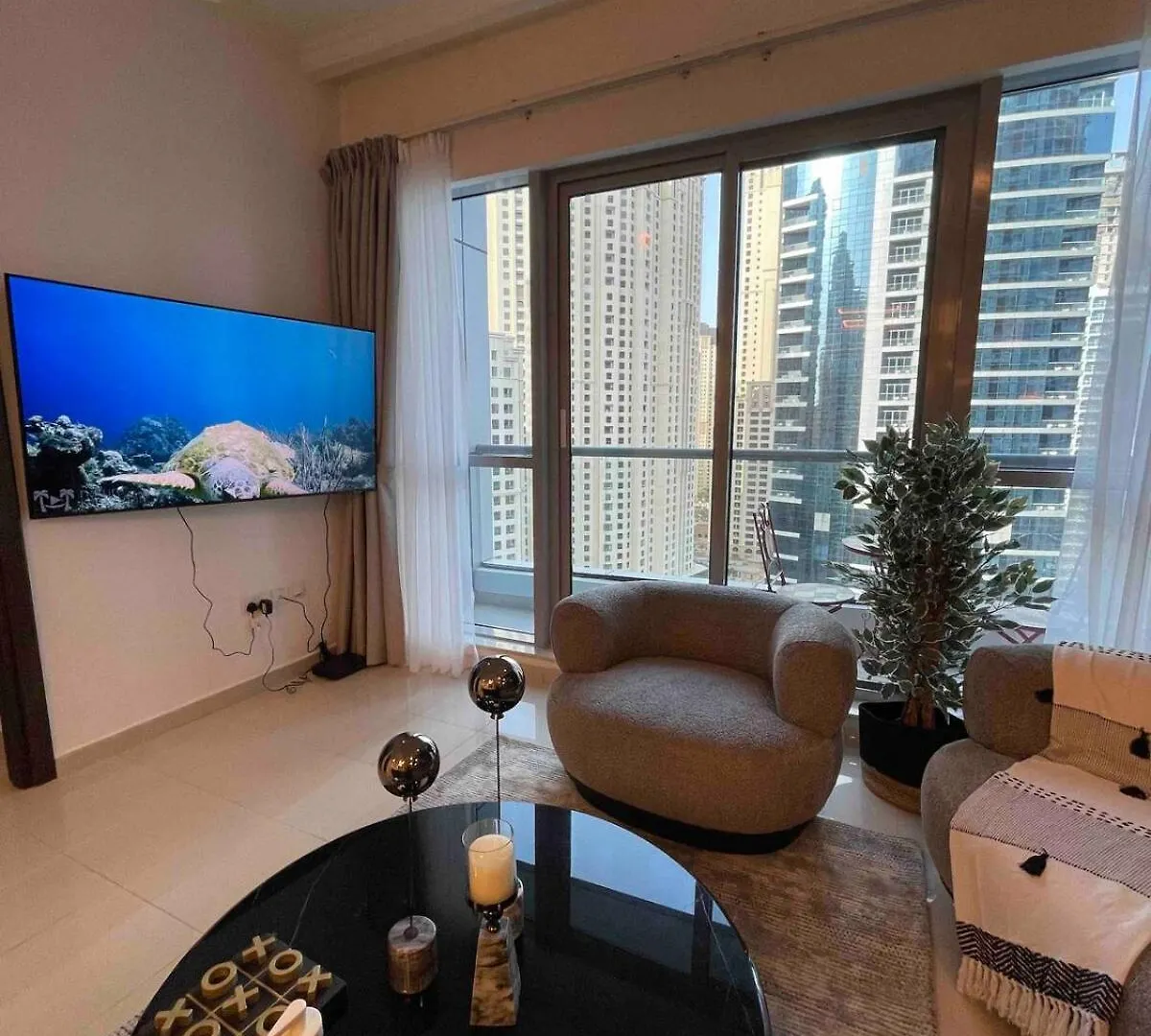 Modern One-Bedroom In Heart Of Marina Dubai United Arab Emirates